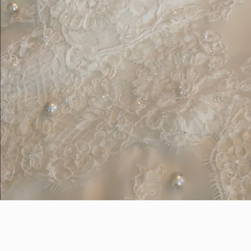 Avory - Picture 2 of 4